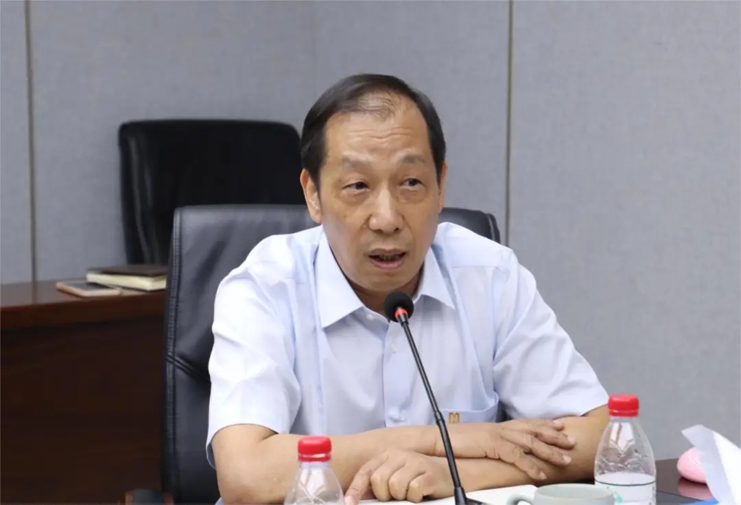 1716968174129701.jpg 海南矿业召开“安全生产月”动员大会2.webp_副本.jpg